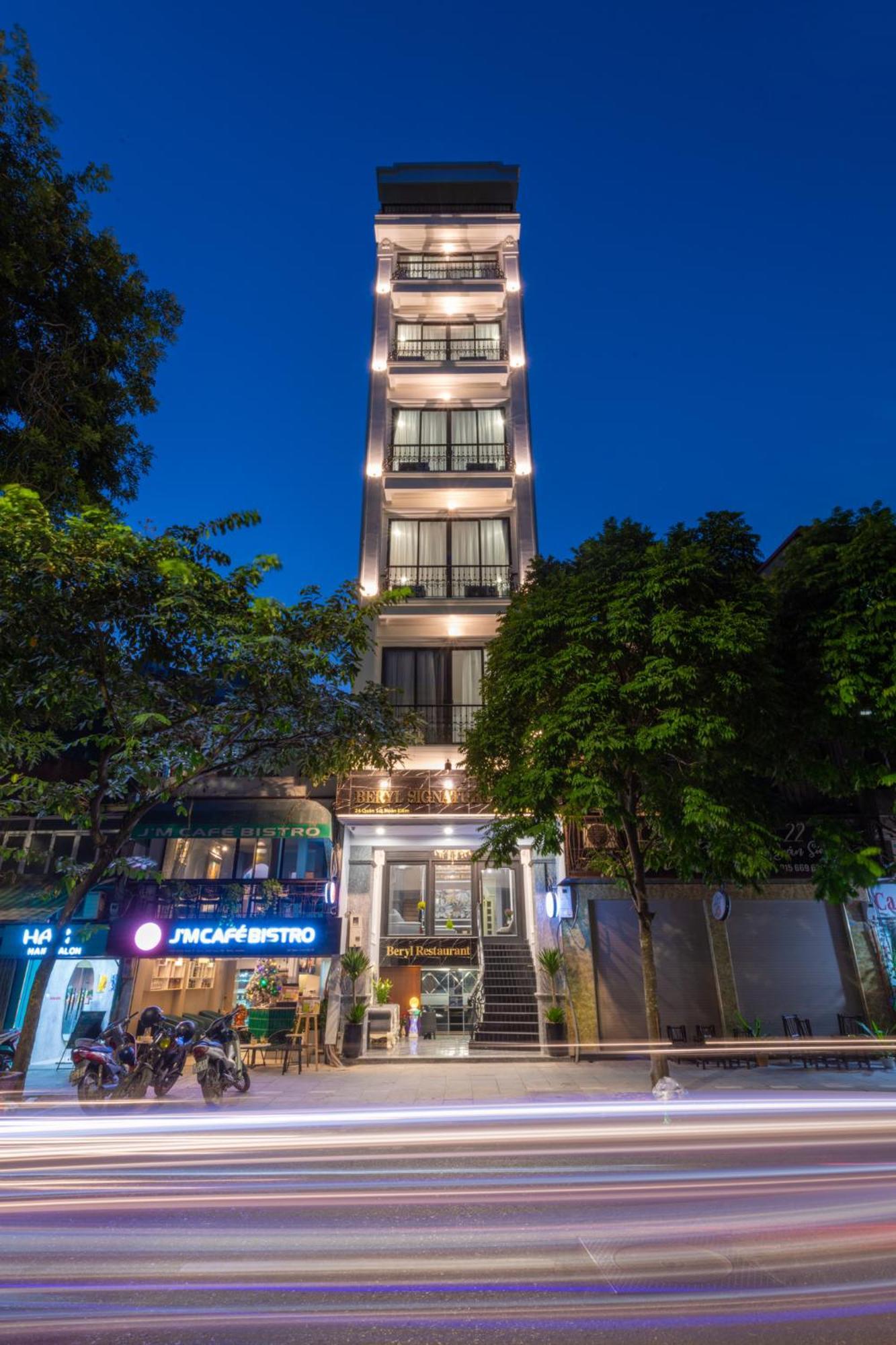 Avani Central Hanoi Hotel Exterior photo